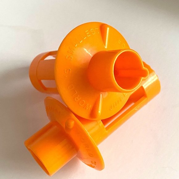 2 Worlds Smallest Juice Extractor Plastic Kitchen Tool Orange Gadget set - Picture 3 of 5